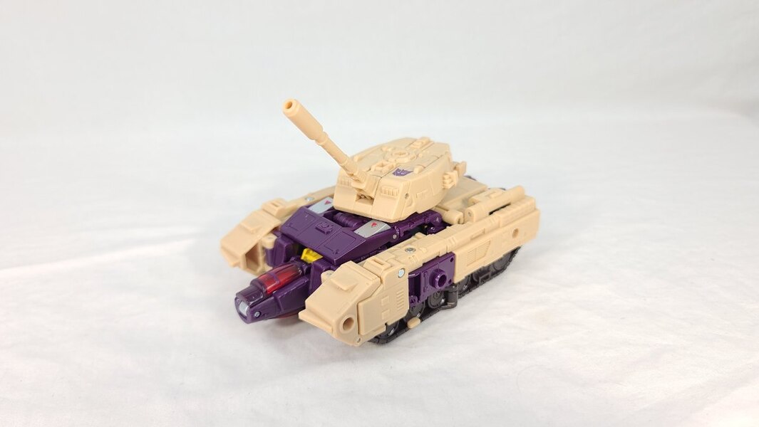 TF Collector Legacy Blitzwing Review  (2 of 14)